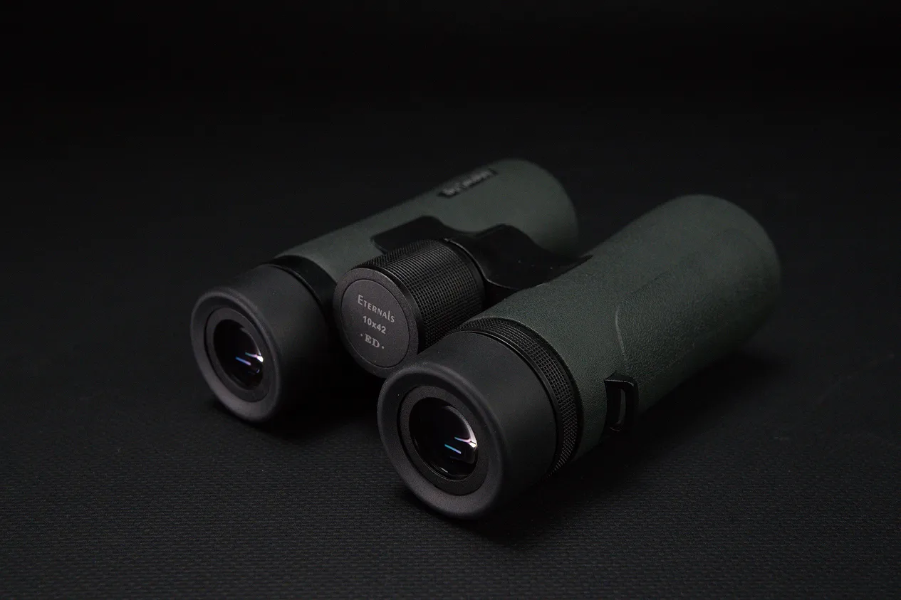 Бинокль MewLite Eternals 10x42 ED Roof для дальних дистанций